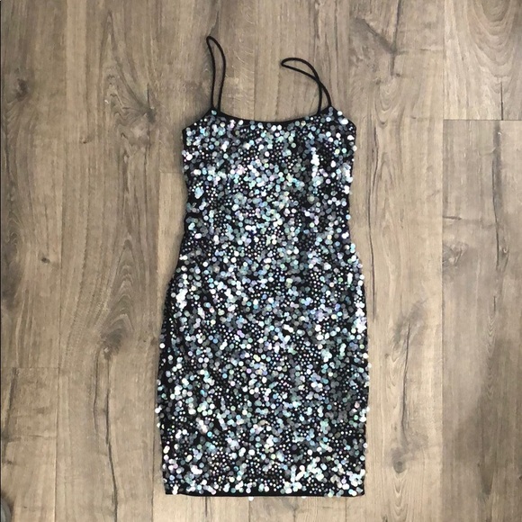 Nicole Miller Dresses & Skirts - Nicole Miller Sequined Mini Dress - Size 2